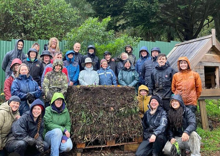 How to become an Earthworker